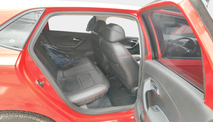 2018 Volkswagen Polo HIGHLINE PLUS 1.5 16 ALLOY, Diesel, Manual, 1,22,166 km, interior