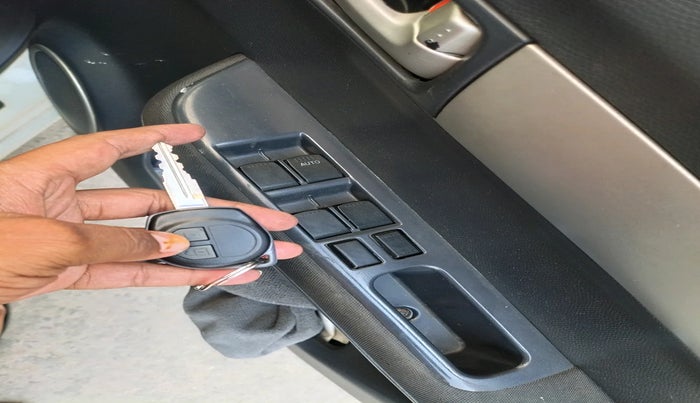 2011 Maruti Swift ZXI, Petrol, Manual, 1,48,322 km, interior