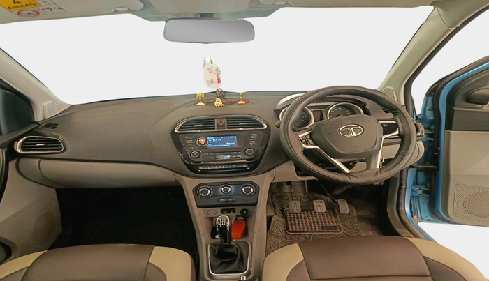 2017 Tata Tiago XZ PETROL, Petrol, Manual, 84,996 km, interior