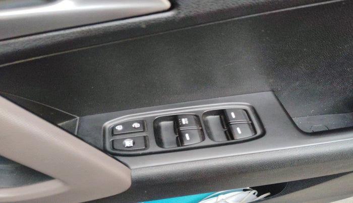 2018 Hyundai Creta SX AT 1.6 PETROL, Petrol, Automatic, 26,805 km, interior