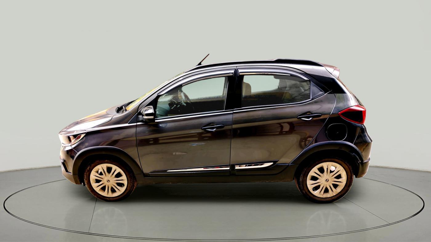 2023 Tata TIAGO NRG XZ AMT, Petrol, Automatic, 24,000 km, exterior