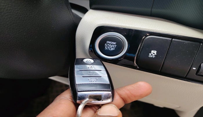 2022 KIA SONET HTX 1.5 AT, Diesel, Automatic, 38,050 km, interior