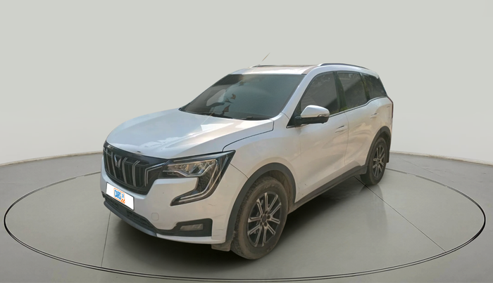 2022 Mahindra XUV700 AX 7 LUXURY D AT 7 STR, Diesel, Automatic, 1,02,708 km, exterior