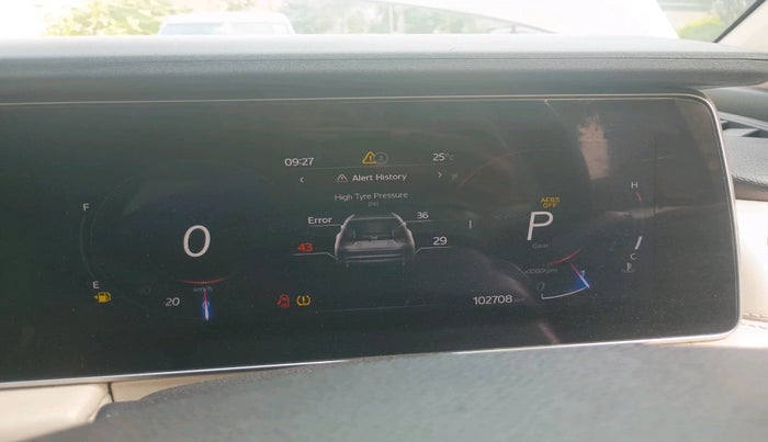 2022 Mahindra XUV700 AX 7 LUXURY D AT 7 STR, Diesel, Automatic, 1,02,708 km, interior