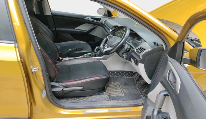 2022 Volkswagen TAIGUN HIGHLINE 1.0 TSI AT, Petrol, Automatic, 26,860 km, interior
