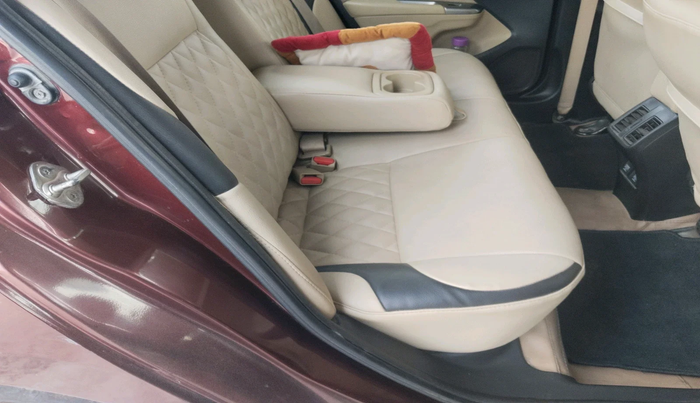 2016 Honda City 1.5L I-VTEC V MT, Petrol, Manual, 1,04,906 km, interior