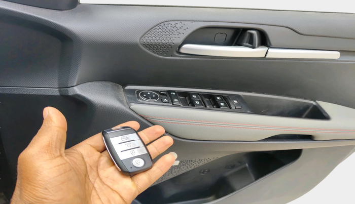 2023 KIA SONET X LINE 1.0 DCT, Petrol, Automatic, 25,651 km, interior