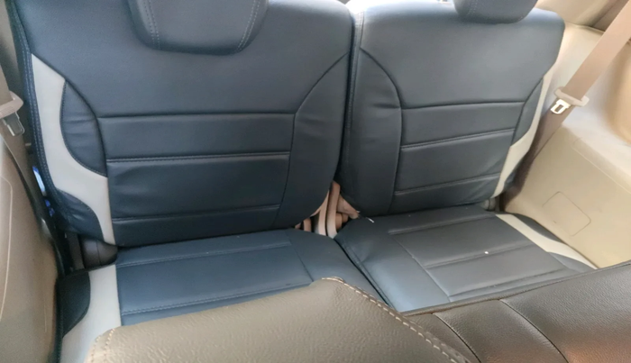 2022 Maruti Ertiga VXI SHVS, Petrol, Manual, 17,806 km, interior