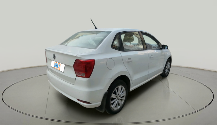 2016 Volkswagen Ameo HIGHLINE1.2L, Petrol, Manual, 1,57,077 km, exterior