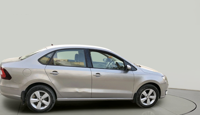 2017 Skoda Rapid AMBITION 1.6 MPI MT, Petrol, Manual, 60,421 km, exterior