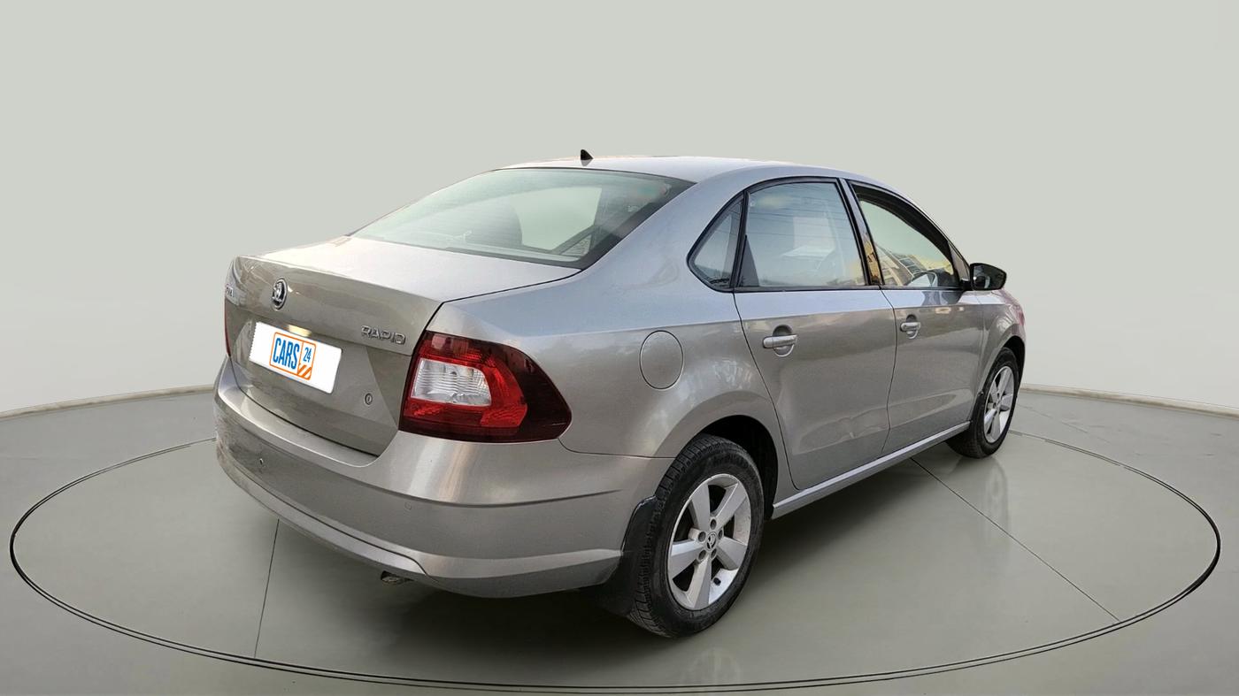 2017 Skoda Rapid AMBITION 1.6 MPI MT, Petrol, Manual, 60,421 km, exterior