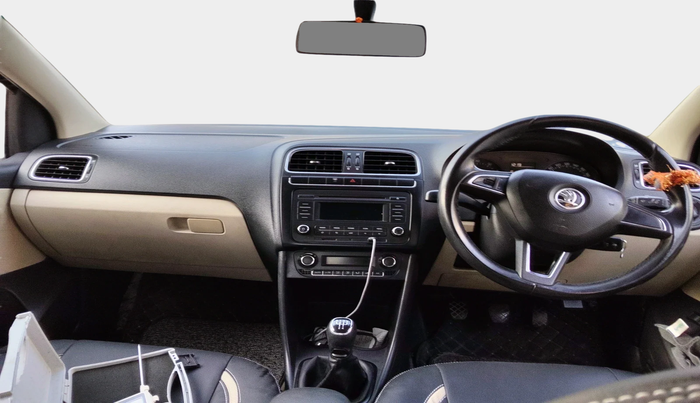 2017 Skoda Rapid AMBITION 1.6 MPI MT, Petrol, Manual, 60,421 km, interior