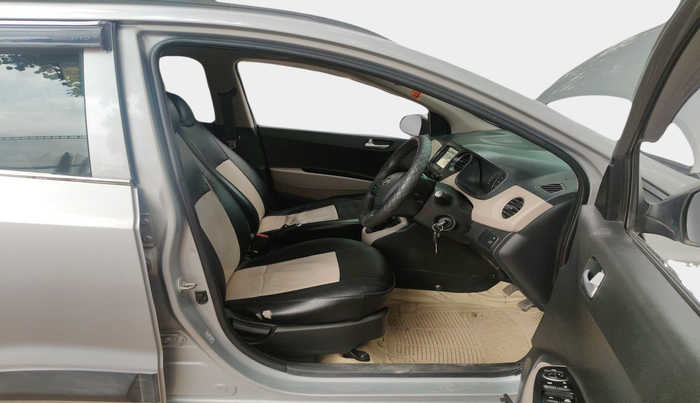 2019 Hyundai Grand i10 SPORTZ 1.2 KAPPA VTVT, Petrol, Manual, 94,346 km, interior