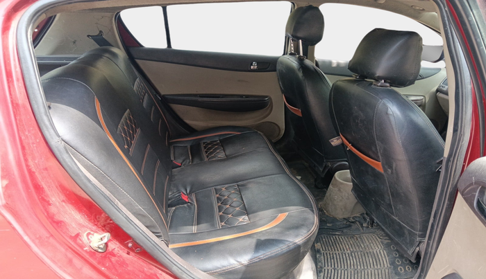 2011 Hyundai i20 MAGNA 1.4 CRDI, Diesel, Manual, 2,21,104 km, interior