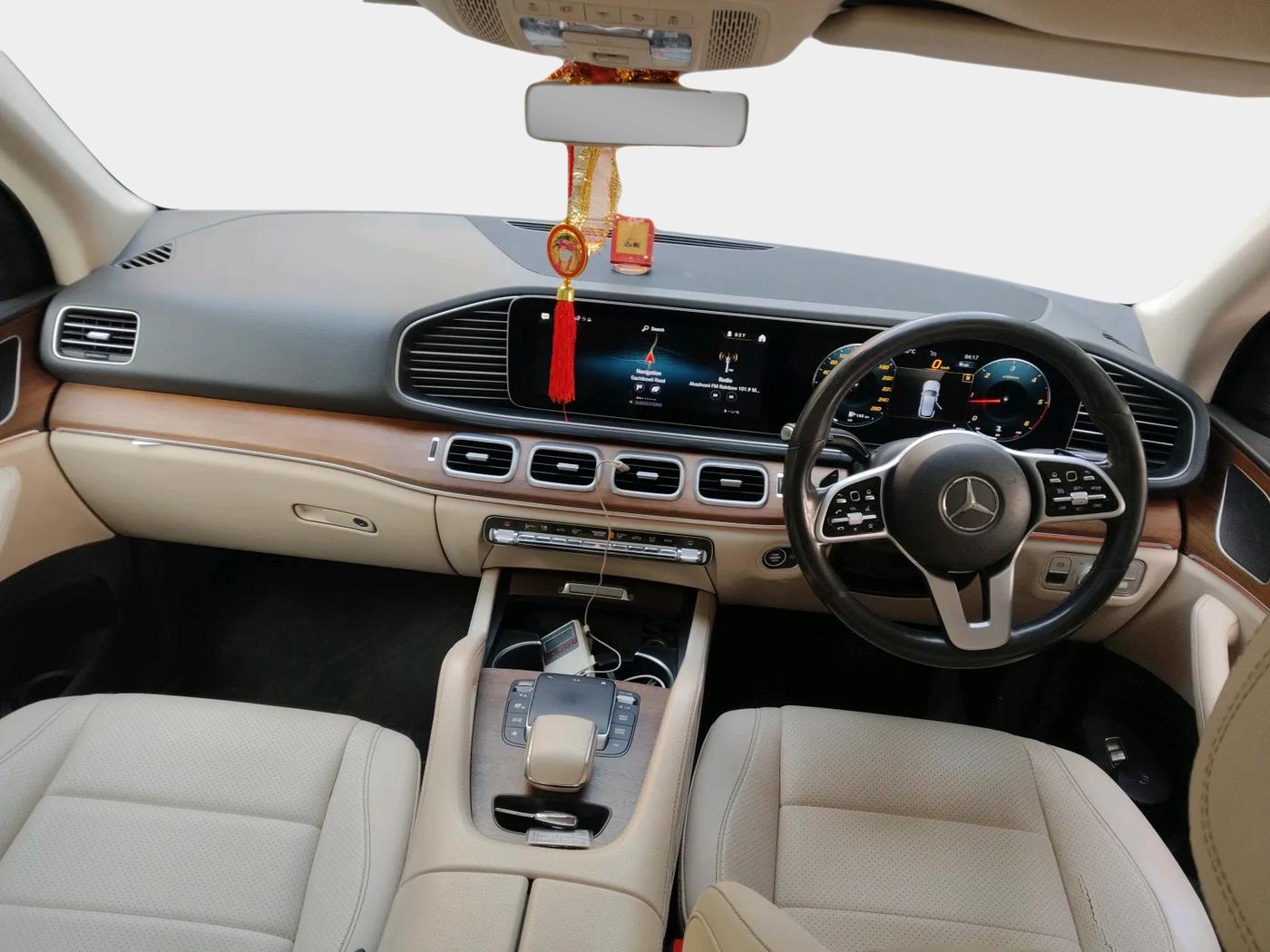 2020 Mercedes Benz GLE 300 D 4MATIC LWB, Diesel, Automatic, 84,957 km, interior
