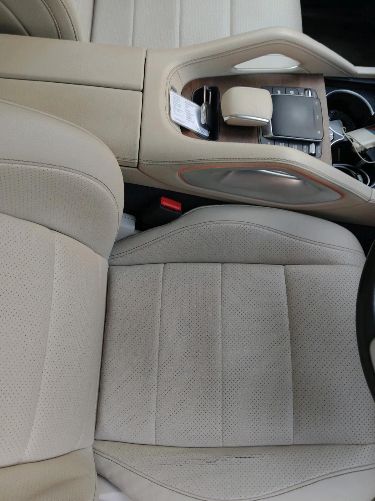 2020 Mercedes Benz GLE 300 D 4MATIC LWB, Diesel, Automatic, 84,957 km, interior