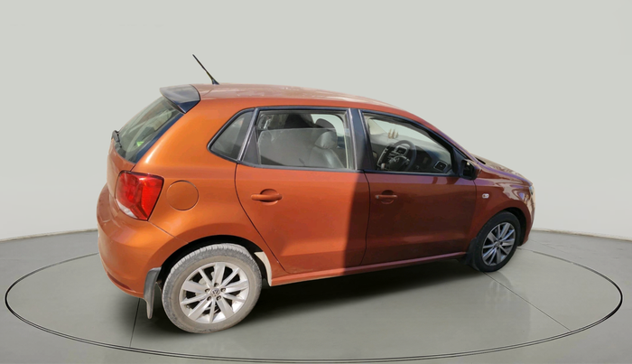 2015 Volkswagen Polo HIGHLINE1.2L, Petrol, Manual, 1,50,381 km, exterior