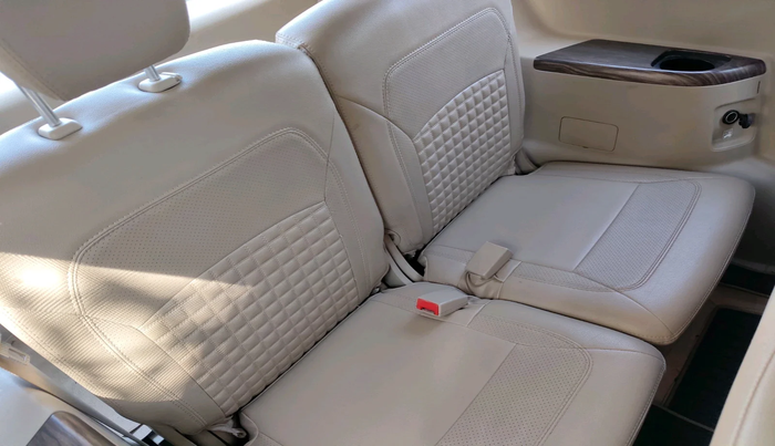 2020 Maruti Ertiga ZXI+ SHVS, Petrol, Manual, 1,27,929 km, interior