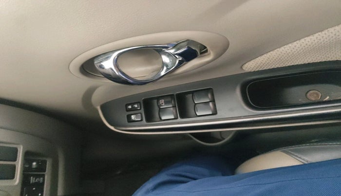 2012 Nissan Sunny XV DIESEL, Diesel, Manual, 84,377 km, interior