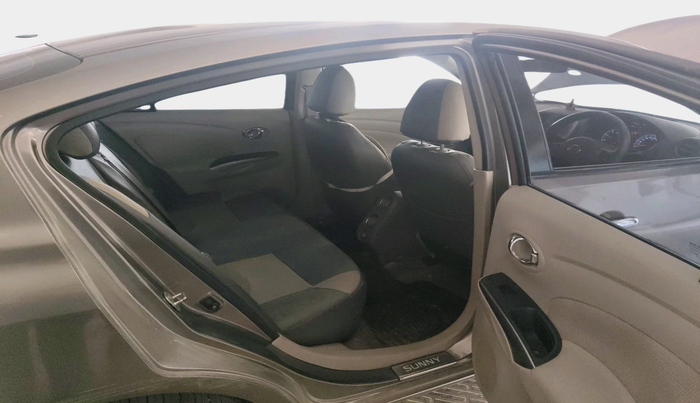 2012 Nissan Sunny XV DIESEL, Diesel, Manual, 84,377 km, interior