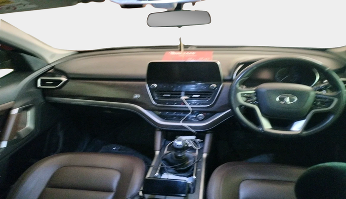 2019 Tata Harrier XZ 2.0L, Diesel, Manual, 1,09,698 km, interior