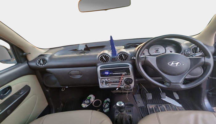 2011 Hyundai Santro Xing GLS, Petrol, Manual, 1,24,129 km, interior