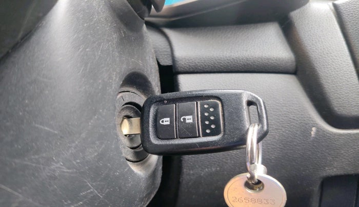 2017 Honda WR-V 1.2L I-VTEC VX MT, Petrol, Manual, 1,05,513 km, interior