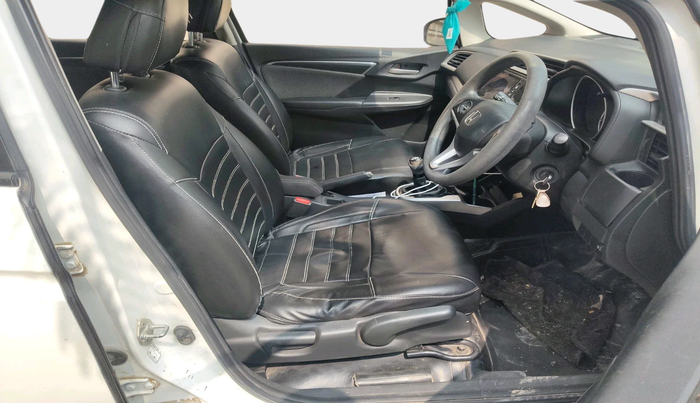 2017 Honda WR-V 1.2L I-VTEC VX MT, Petrol, Manual, 1,05,513 km, interior