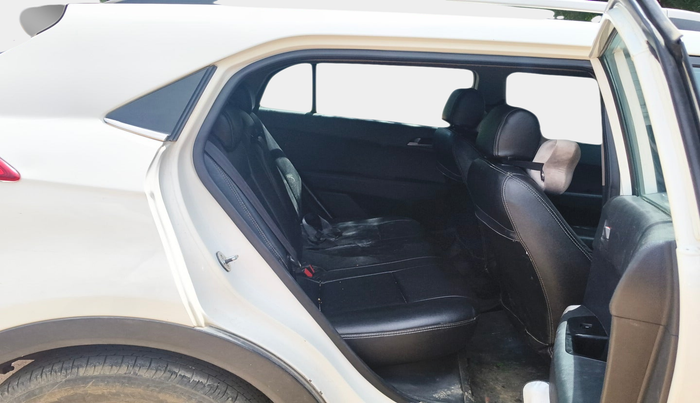 2016 Hyundai Creta SX 1.6 DIESEL, Diesel, Manual, 3,41,877 km, interior