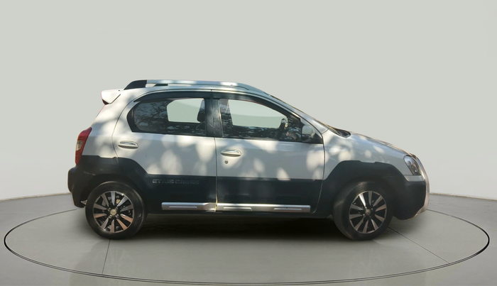 2015 Toyota Etios CROSS 1.4 VD, Diesel, Manual, 1,72,478 km, exterior