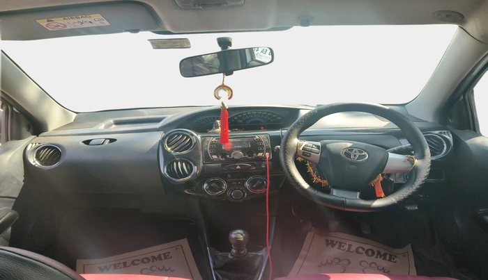 2015 Toyota Etios CROSS 1.4 VD, Diesel, Manual, 1,72,478 km, interior