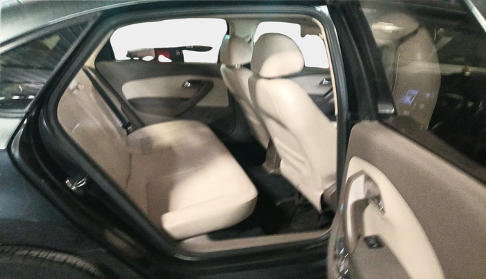 2015 Skoda Rapid 1.5 TDI CR ELEGANCE AT, Diesel, Automatic, 2,84,831 km, interior