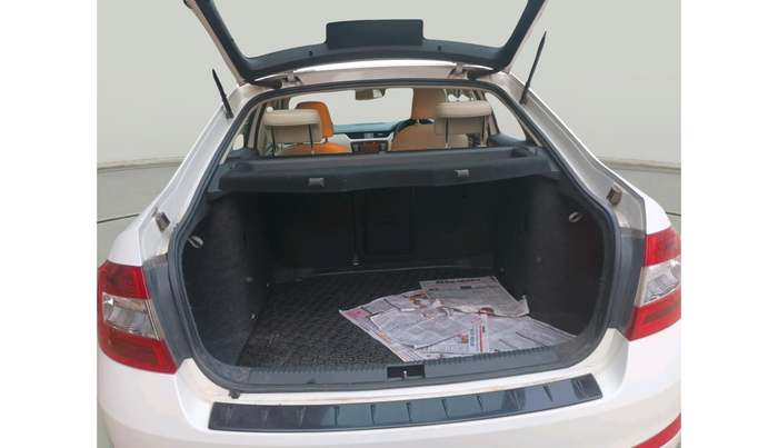 2016 Skoda Octavia STYLE PLUS AT 1.8 TSI, Petrol, Automatic, 88,480 km, exterior