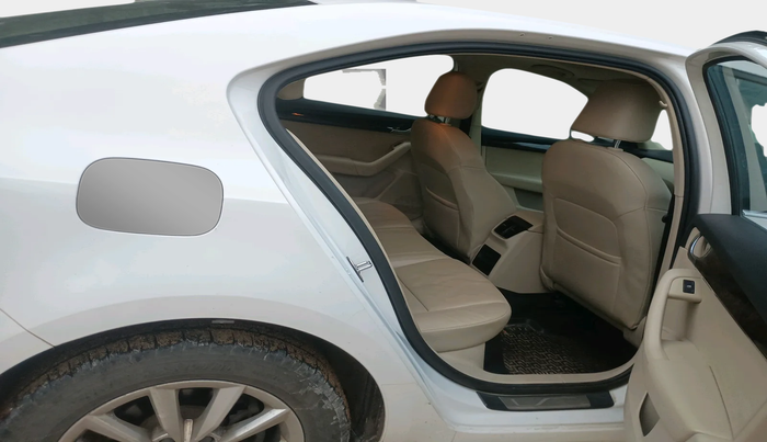 2016 Skoda Octavia STYLE PLUS AT 1.8 TSI, Petrol, Automatic, 88,480 km, interior