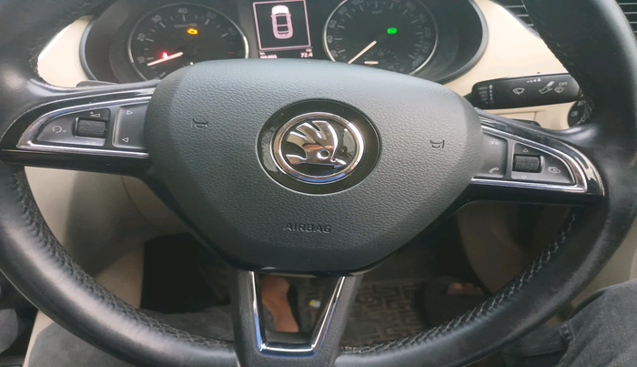 2016 Skoda Octavia STYLE PLUS AT 1.8 TSI, Petrol, Automatic, 88,480 km, interior