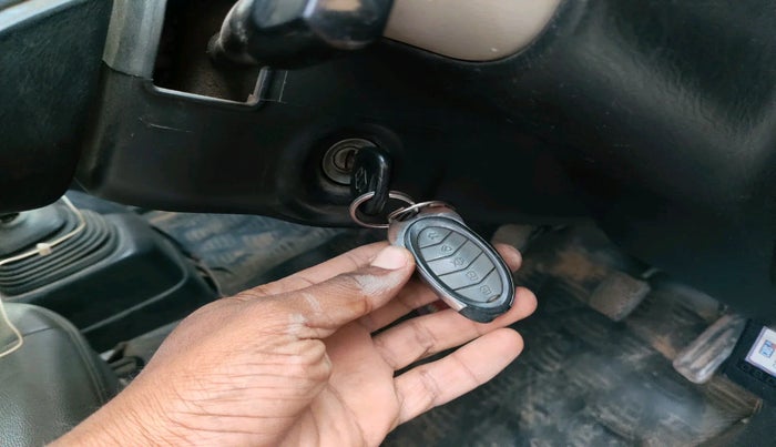 2018 Maruti Eeco 5 STR WITH A/C+HTR, Petrol, Manual, 92,041 km, interior