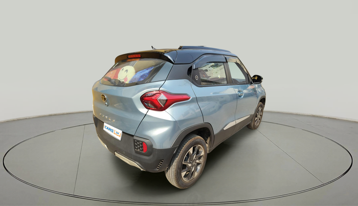 2024 Tata PUNCH CREATIVE  1.2 RTN DUAL TONE, Petrol, Manual, 17,415 km, exterior