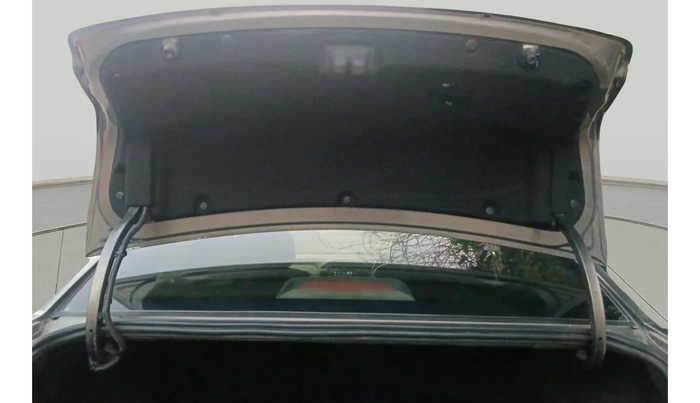 2011 Chevrolet Cruze LTZ AT, Diesel, Automatic, 1,23,158 km, exterior