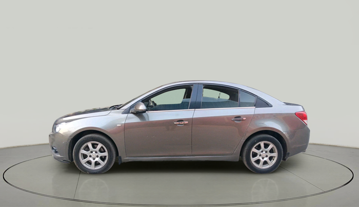 2011 Chevrolet Cruze LTZ AT, Diesel, Automatic, 1,23,158 km, exterior