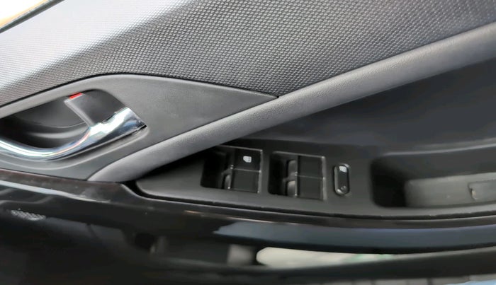 2024 Tata NEXON FEARLESS + DCA DUAL TONE 1.2 PETROL, Petrol, Automatic, 10,846 km, interior