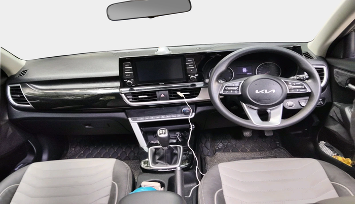 2022 KIA SELTOS HTK PLUS 1.5 IMT, Petrol, Manual, 17,417 km, interior