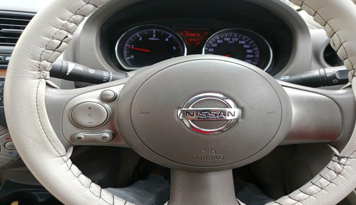 2013 Nissan Sunny XV DIESEL, Diesel, Manual, 1,05,876 km, interior