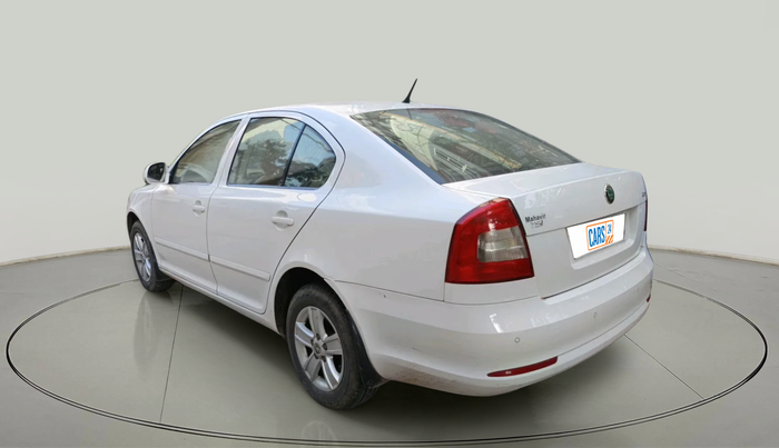 2011 Skoda Laura AMBIENTE 1.8 TSI, Petrol, Manual, 76,094 km, exterior