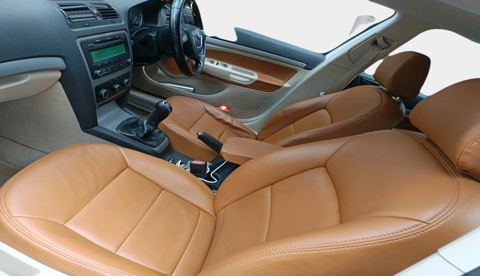 2011 Skoda Laura AMBIENTE 1.8 TSI, Petrol, Manual, 76,094 km, interior