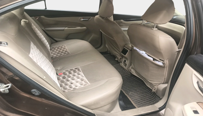 2016 Maruti Ciaz VXI+, Petrol, Manual, 1,32,902 km, interior