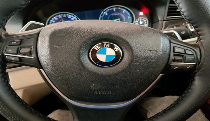 2014 BMW 5 Series 520D LUXURY LINE, Diesel, Automatic, 1,35,047 km, interior