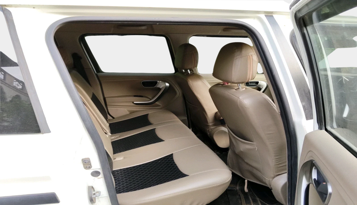 2023 Mahindra BOLERO NEO N 10 (O), Diesel, Manual, 87,098 km, interior