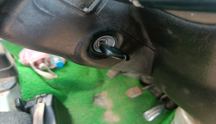 2019 Maruti Eeco 5 STR WITH A/C+HTR, Petrol, Manual, 1,06,059 km, interior