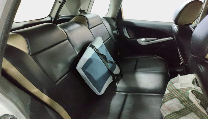 2011 Ford Figo ZXI 1.2 PETROL, Petrol, Manual, 58,746 km, interior