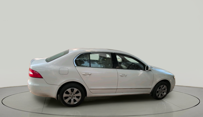 2011 Skoda Superb ELEGANCE 1.8 TSI MT, Petrol, Manual, 57,651 km, exterior